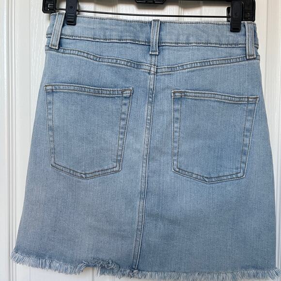 Wild Fable Denim Skirt Light Wash Distressed Raw Hem Mini Blue Jean Skirt - Picture 3 of 5